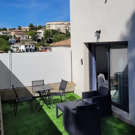 Apartment Independant Avec Terrasse 